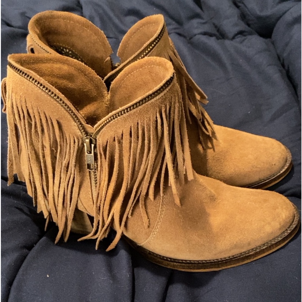 Dingo booties
